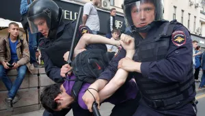Над 300 демонстранти бяха задържани в Москва и Санкт Петербург