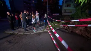Перничани протестираха заради затворена улица 