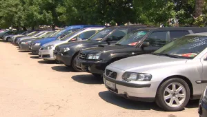 Българинът търси предимно 15-20 годишни коли 