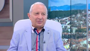 Огнян Герджиков: Човек трябва да слезе от сцената, когато относително е на върха