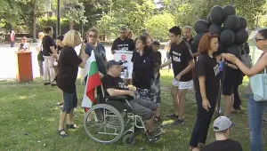 Протестът на родители на деца с увреждания се разраства