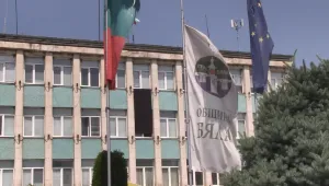 С ден на траур и издигане на параклис почитат загиналите пилоти 