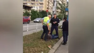 Арестуваха нередовен пътник в градския транспорт заради агресия срещу контрольори