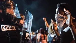 Корпорации като Apple, Microsoft и Dropbox дариха суми на фондацията Black Lives Matter. Какво се обърка?