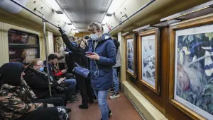 Увеличение на COVID случаите в Русия: Засилва се контролът за носене на маски и ръкавици