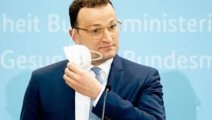 Германия ще облекчава постепенно правилата за носене на маски