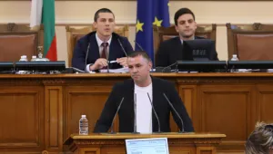 Ицо Хазарта: Не сте за среден пръст, за килия сте