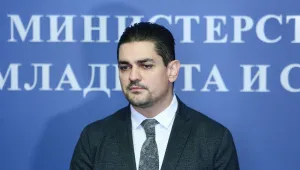 След твърденията на Петков за записи и компромати: Очаква се коментар на Радостин Василев