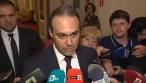 Заков: Самолетът нарушител е следен през цялото време
