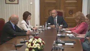 Атанасова на консултациите при президента: ГЕРБ-СДС ще върне мандата