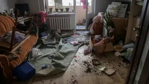 Трима души загинаха при нападение на руски дронове над Одеса (СНИМКИ)
