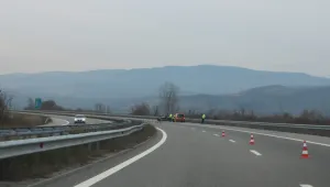 Румънски туристи се обърнаха в пропаст на 