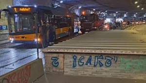 Голямо задръстване в центъра на София, след като тролей аварира в подлеза на НДК