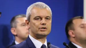 Костадинов: Безпрецедентно - мандатоносителят избяга от работа