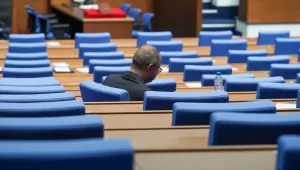 Две почивки за по-малко от час: Изборът на председател на НС отново буксува (ВИДЕО)