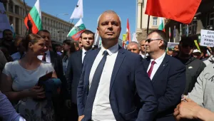 Костадин Костадинов: Когато видите цени в чужда валута, махайте ги - незаконни са