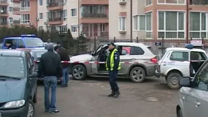 Полицаи изловиха автокрадци в крачка