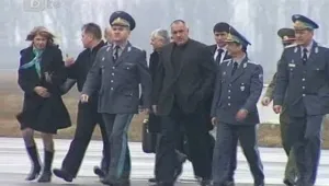 Премиерът посети авиобаза 