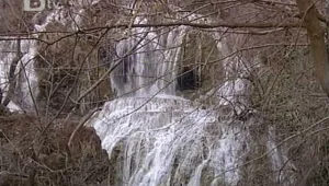 Пазят с охрана Крушунския водопад