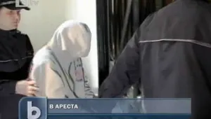 Оставиха в ареста жената, обвинена за зверското убийство в Мездра
