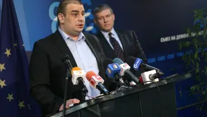 СДС поиска оставките на министър Найденов и на шефа на ДФ 