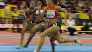 Лалова на финал на 60 метра, бяга с температура
