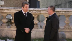 Първанов и Станишев се договарят за нов лидер