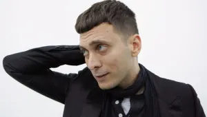 Хеди Слиман е новият творчески директор в 