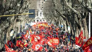 Масови протести срещу икономиите в Италия