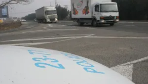 ТИР блъсна автобус в Силистренско, пострадал е шофьорът