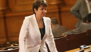 Правителството си избра Плугчиева за посланик