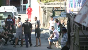 Петима души са задържани за палеж във 