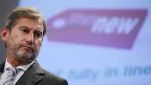 Транспортният министър вбеси еврокомисар Хан заради спорния си заместник