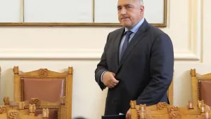 Борисов и Нинова се замерят с латински поговорки