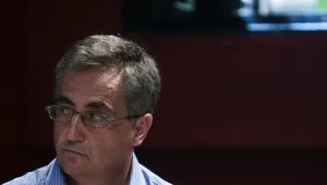 Доверието в политическите партии се срива