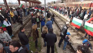 Варненци - пак най-активни протестиращи, блокираха гарата