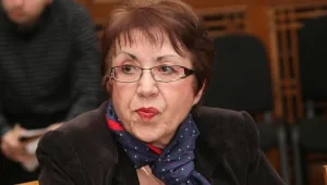 Екоминистърът си назначи двама заместници - Малина Крумова и Евдокия Манева