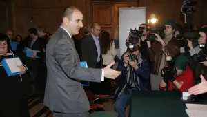 Прокуратурата проверява Фидосова за пране на пари, а Цветанов, че я е покривал