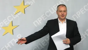 Сергей Станишев се самоопредели като слаб премиер