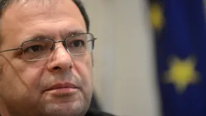 Екоминистърът поставя въпроса за ски зоната в Банско на широка дискусия