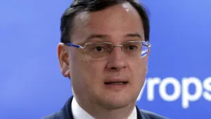 ЧЕЗ попадна в политическата игра на Цацаров и Борисов