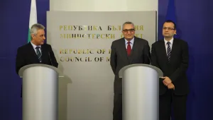 Премиерът призова хората с възможности 