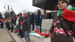 Протестиращите от палатковия лагер във Варна обявиха гражданско неподчинение