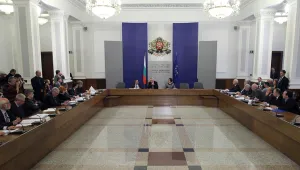Работодателски организации напускат Тристранката заради спорен закон