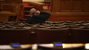 Депутатите ще избират измежду 79 групи за приятелство