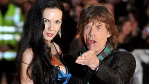 Rolling Stones отмениха концерт след смъртта на приятелката на Мик Джагър