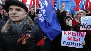 Цивилни нахлуха в щаба на украинския флот в Севастопол