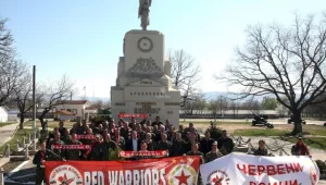 ЦСКА на гости в Карлово, вижте посрещането (ВИДЕО)