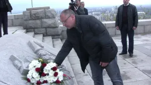 Станишев призова за опазване на войнишките паметници