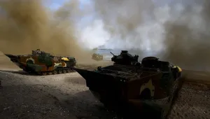 Огън по границата между двете Кореи